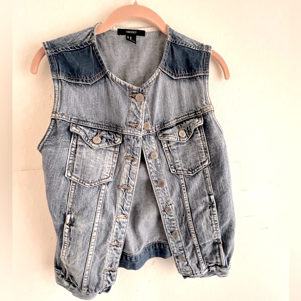 Forever 21 Denim Jean jacket vest size S